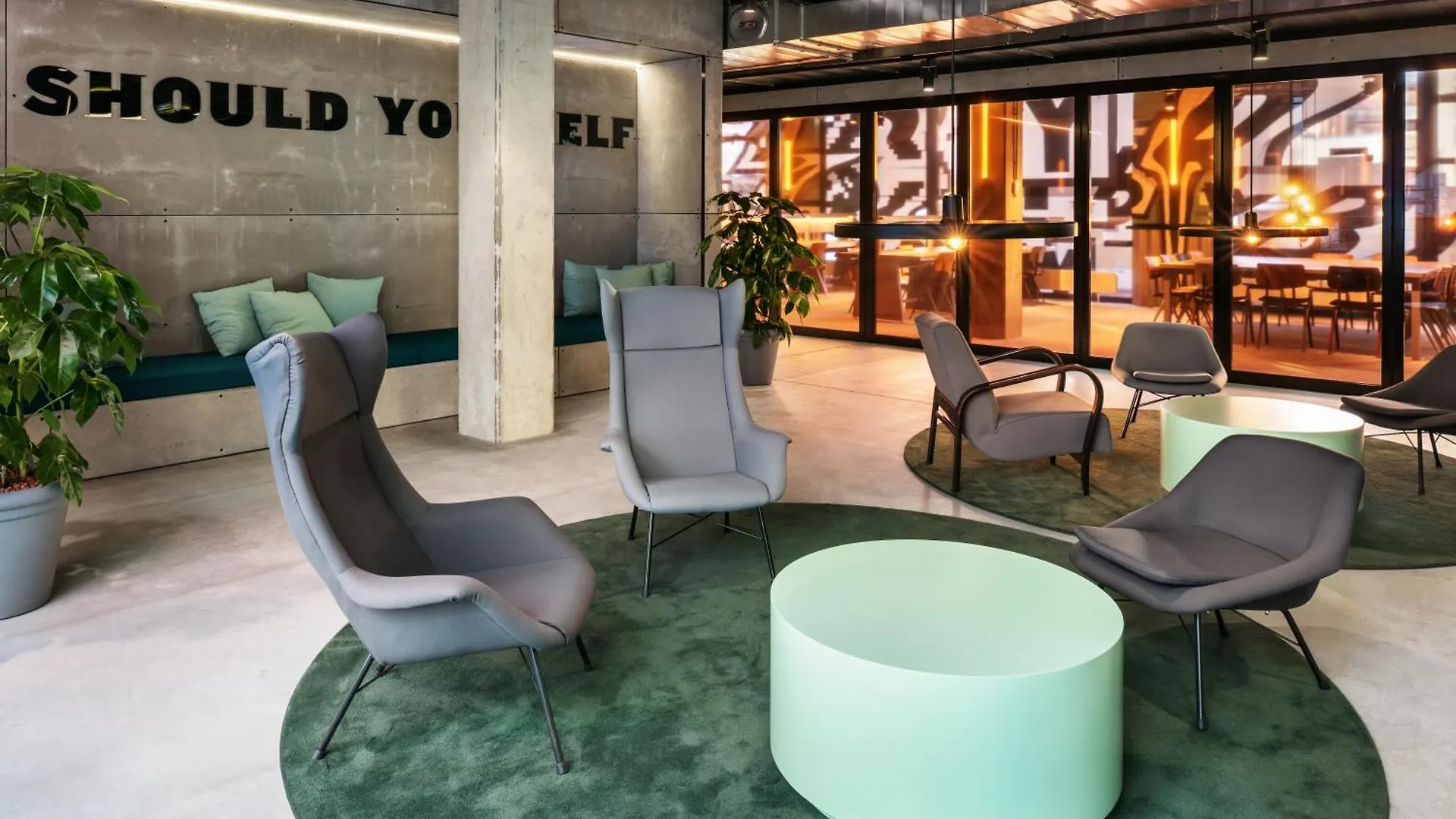The Social Hub Berlin Alexanderplatz Extended Stay 4*,