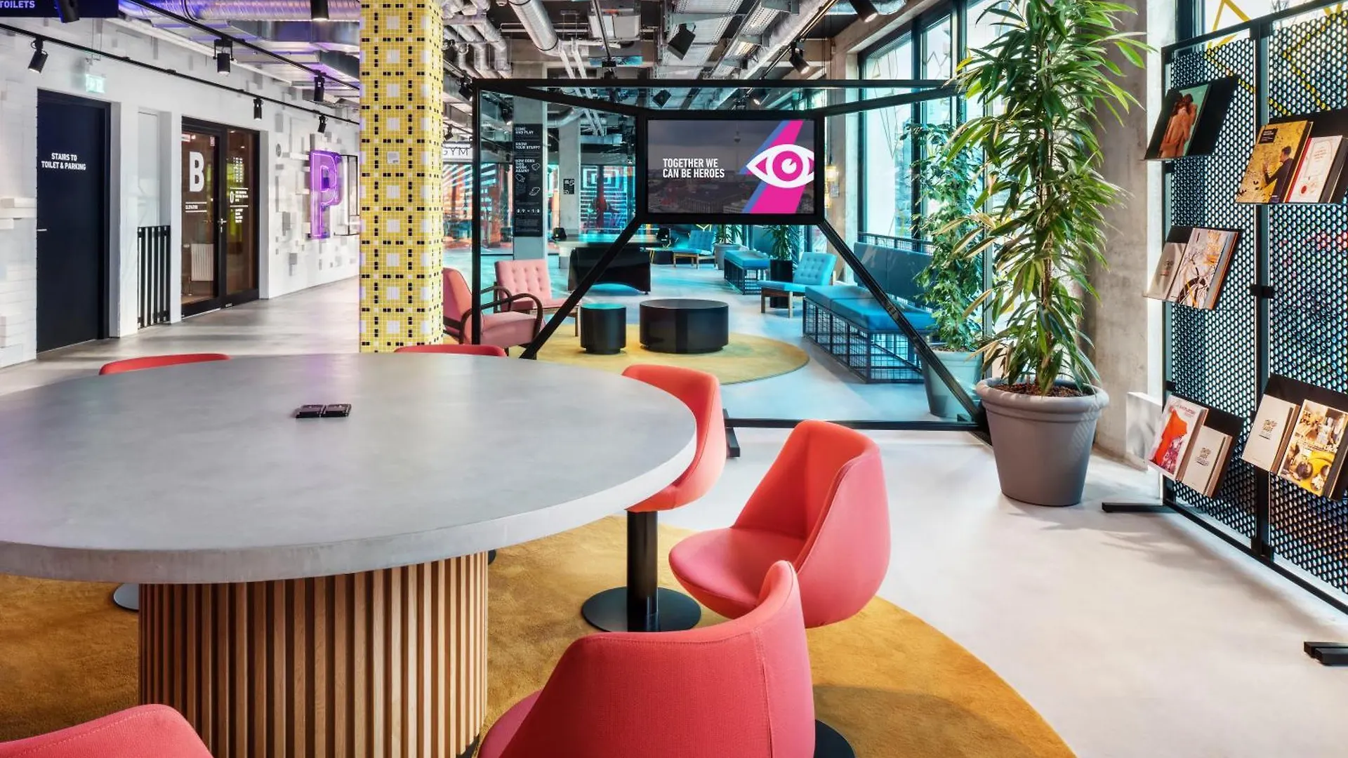 The Social Hub Berlin Alexanderplatz Extended Stay 4*,